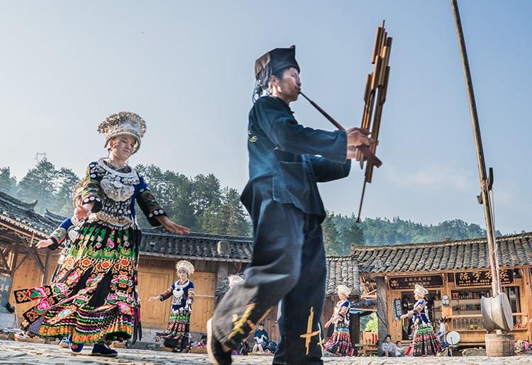 張家界風(fēng)景正好，而您剛好有空